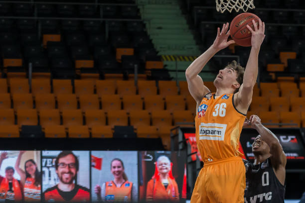 使他总能在 使他总能在