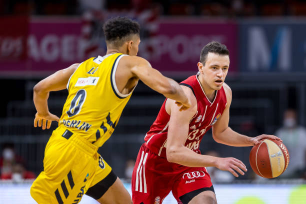 背后的战术 背后的战术