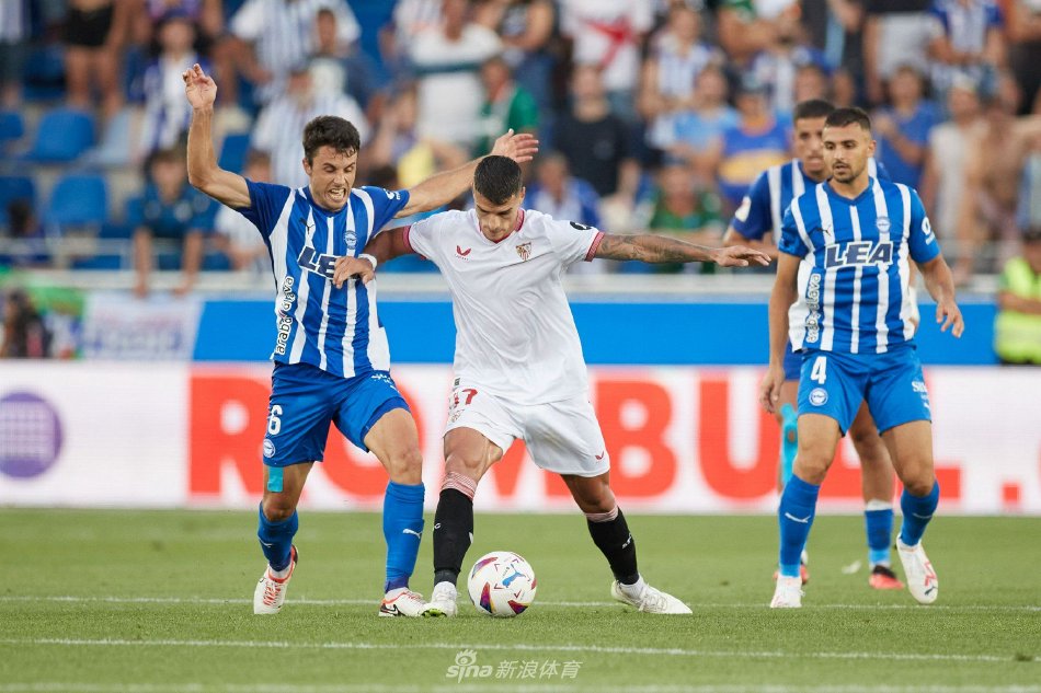 中国队的防 中国队的防